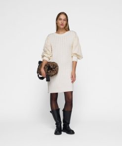 Qqwhaitao.shop5c36883327 1