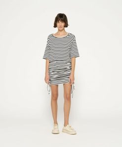 Qqwhaitao.shopfd437a67f0 4